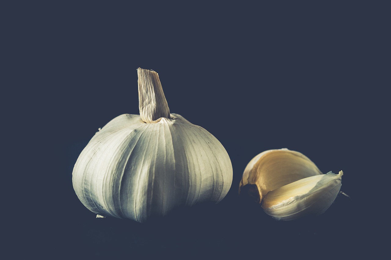 Read more about the article Top 13 Proven Health Benefits of Garlic